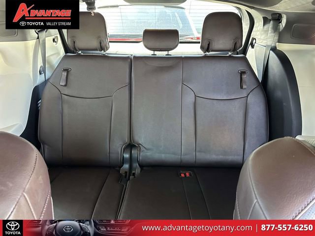 Used 2022 Toyota Sienna Platinum image 14