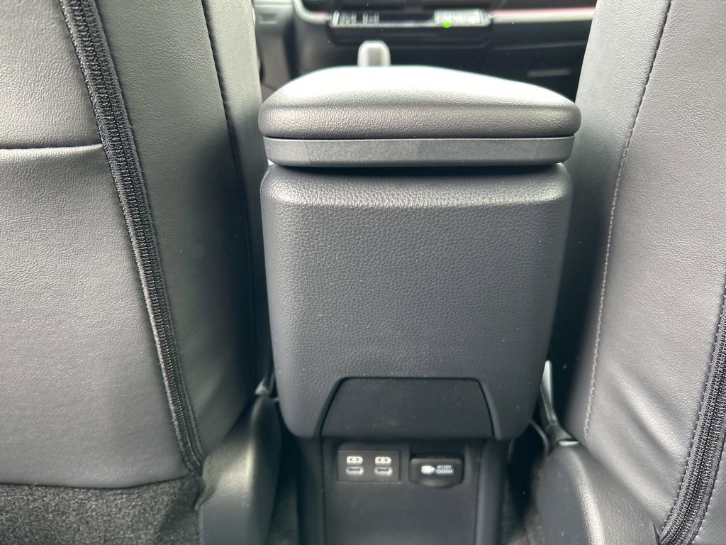 New 2026 Toyota Prius Plug-In Hybrid image 10