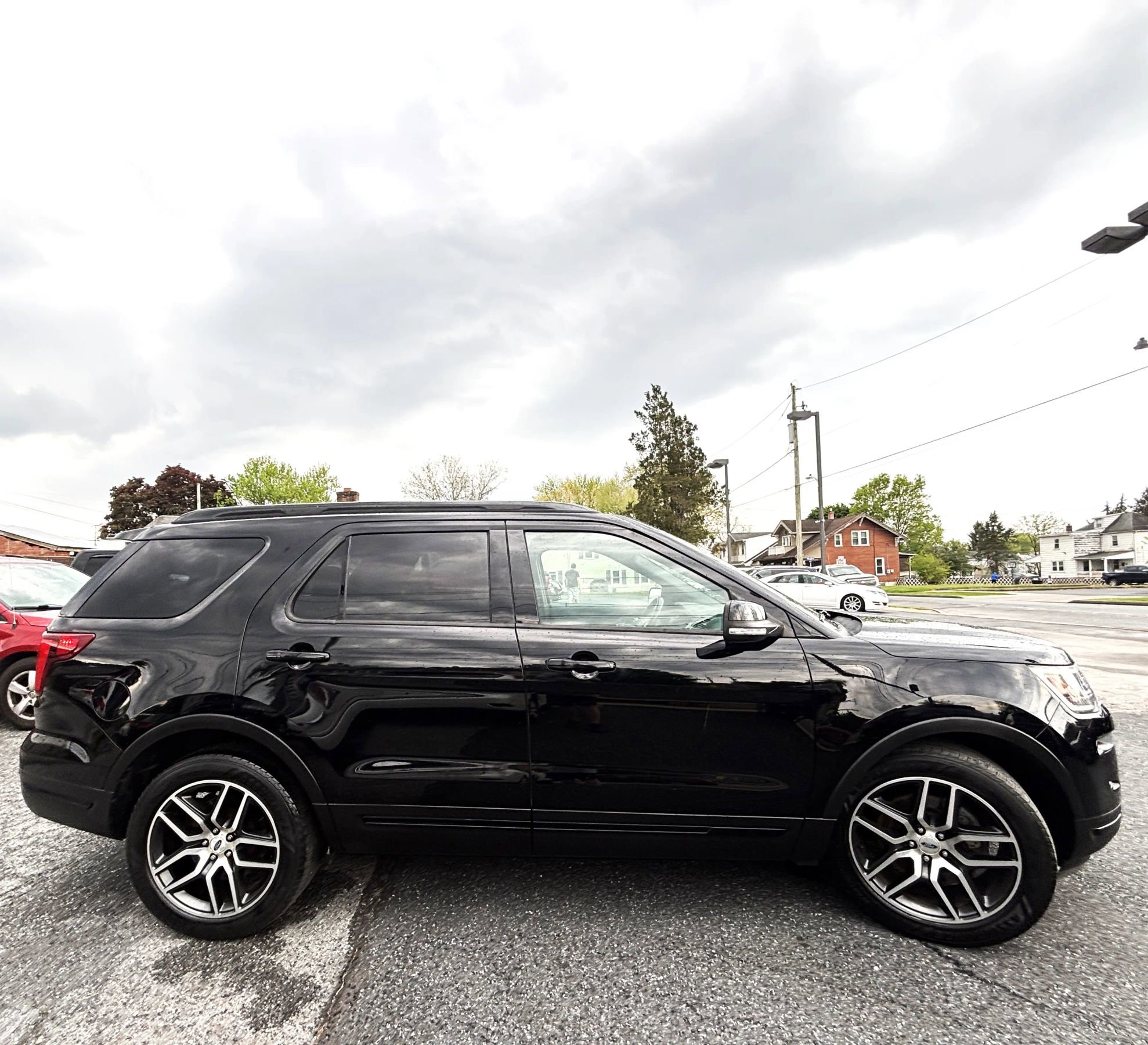 Used 2018 Ford Explorer Sport w/ Equipment Group 401A AWD/4WD image 6
