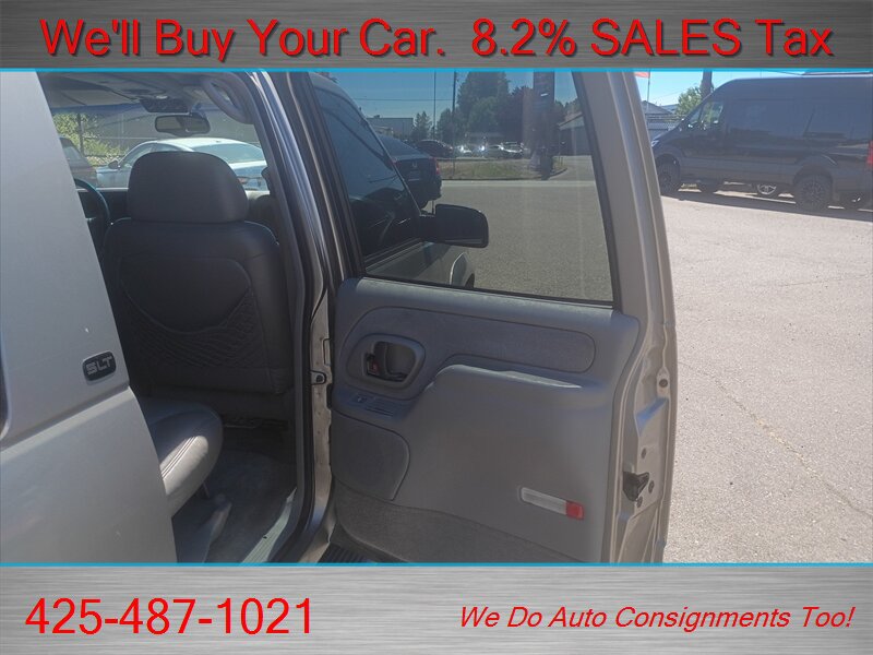 Used 1999 GMC Suburban 2500 AWD/4WD image 22