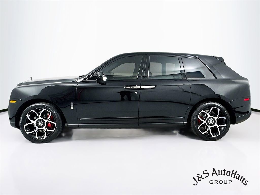 Used 2022 Rolls-Royce Cullinan Black Badge w/ Dark Exterior Package image 5