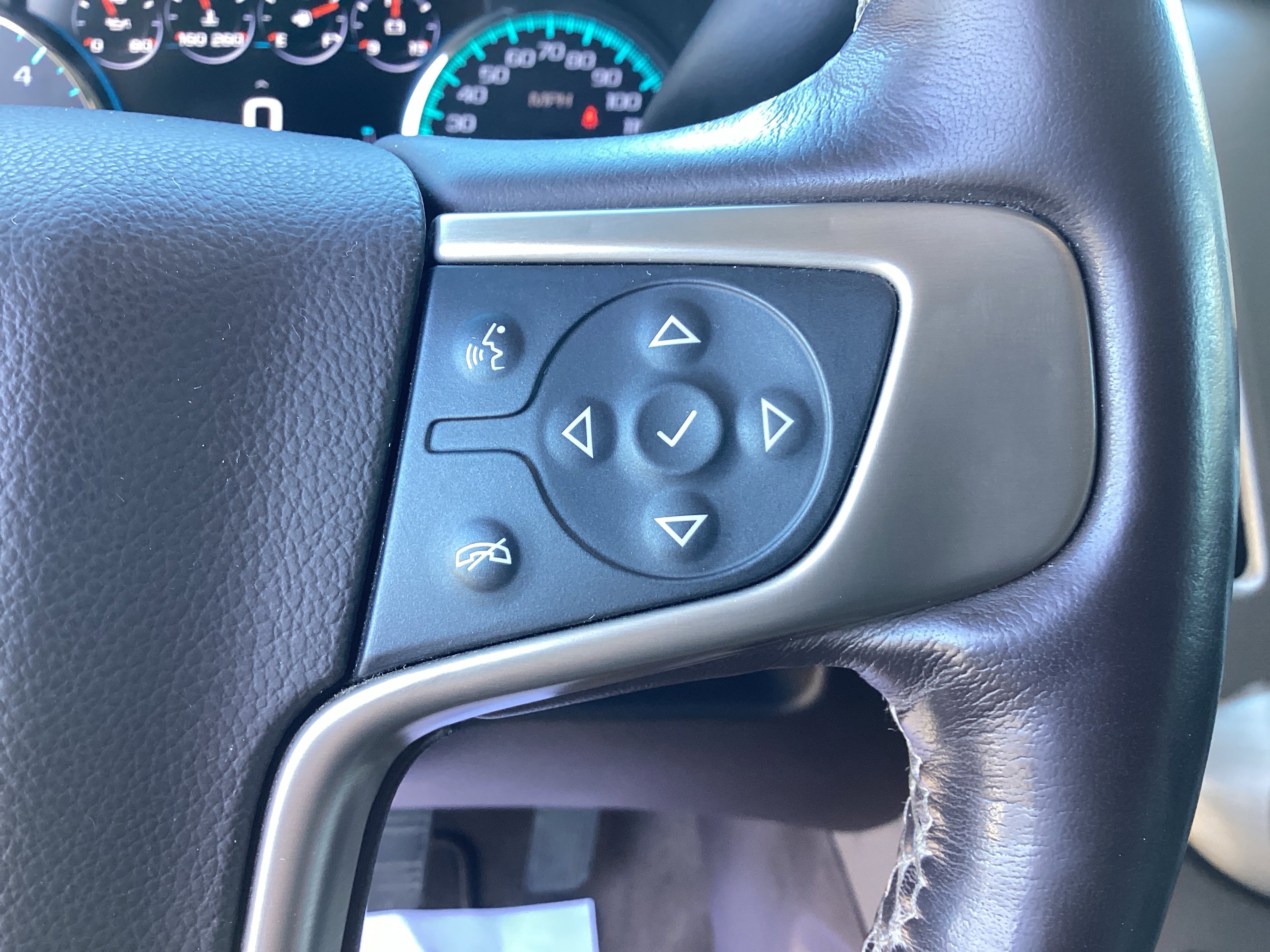 Used 2018 GMC Yukon Denali w/ Open Road Package image 17