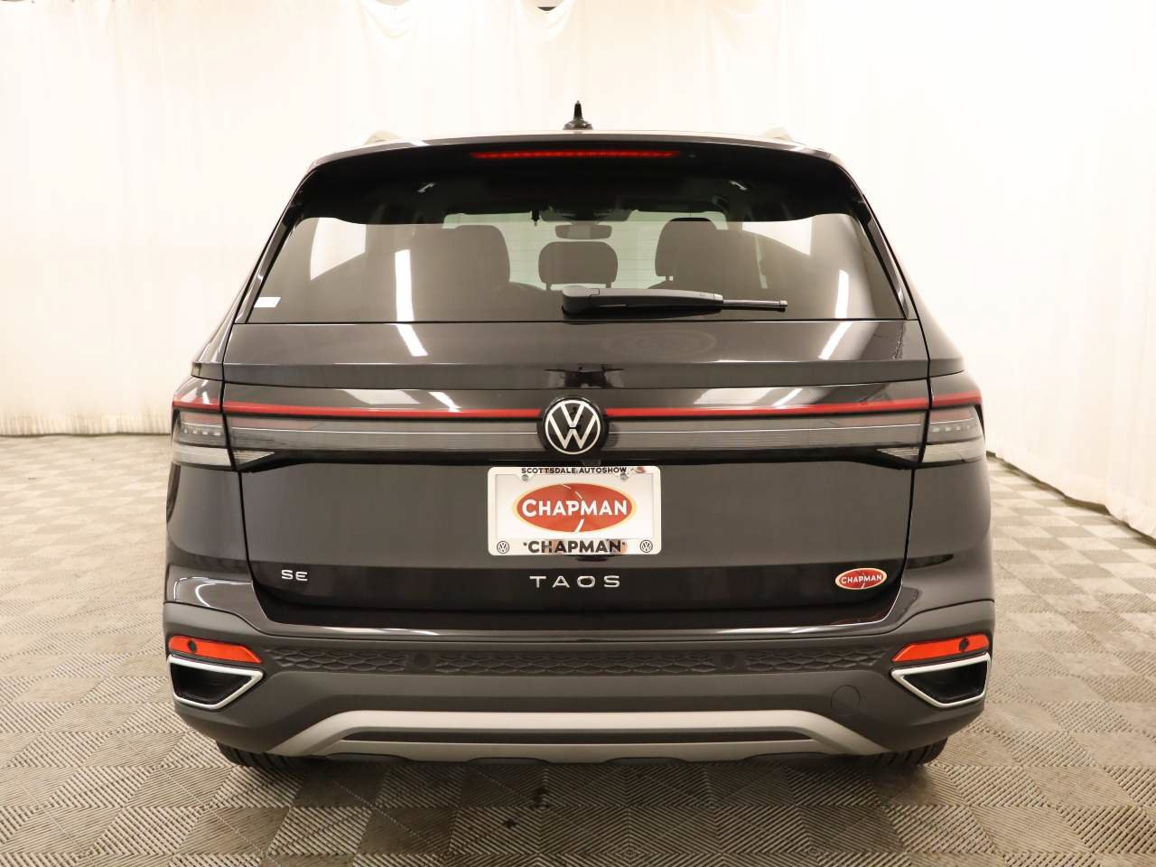 New 2026 Volkswagen Taos SE FWD image 5