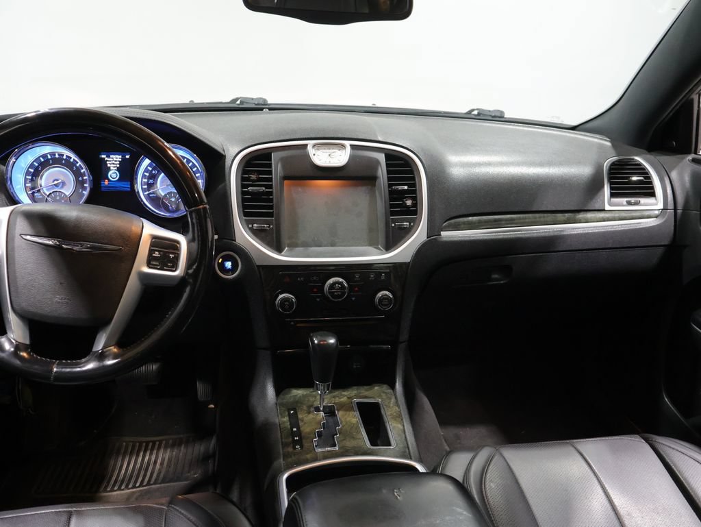 Used 2013 Chrysler 300 C AWD/4WD image 17
