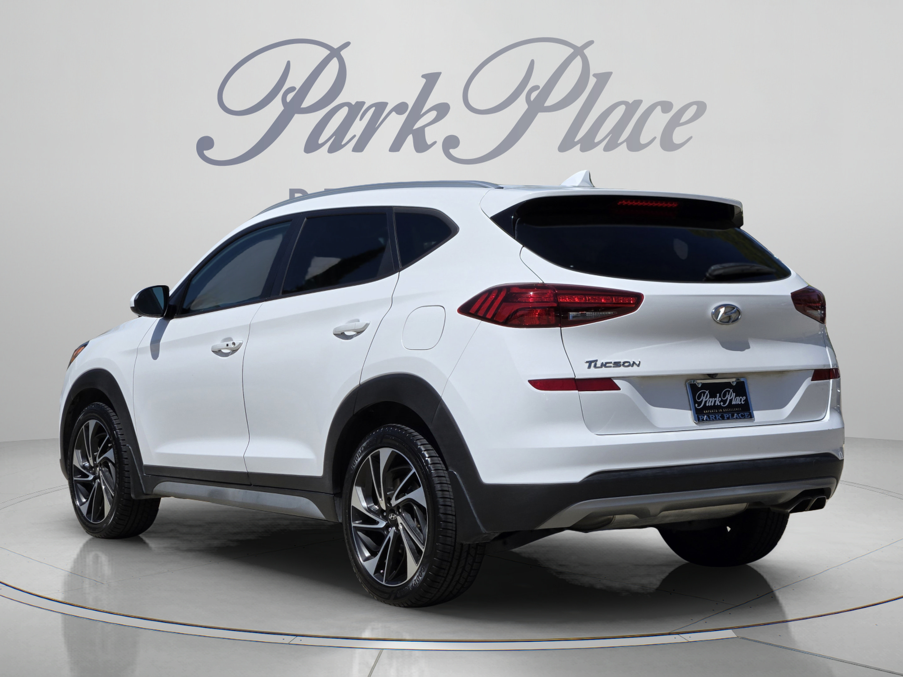 Used 2019 Hyundai Tucson Sport w/ Cargo Package FWD image 3