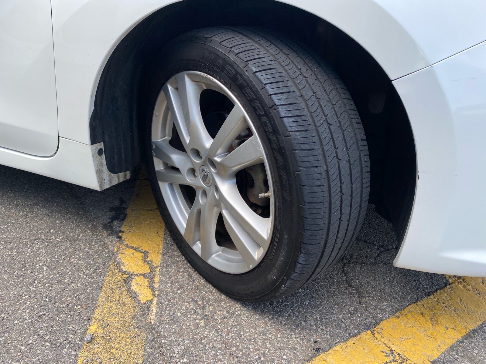 Used 2016 Nissan Altima 3.5 SL FWD image 28