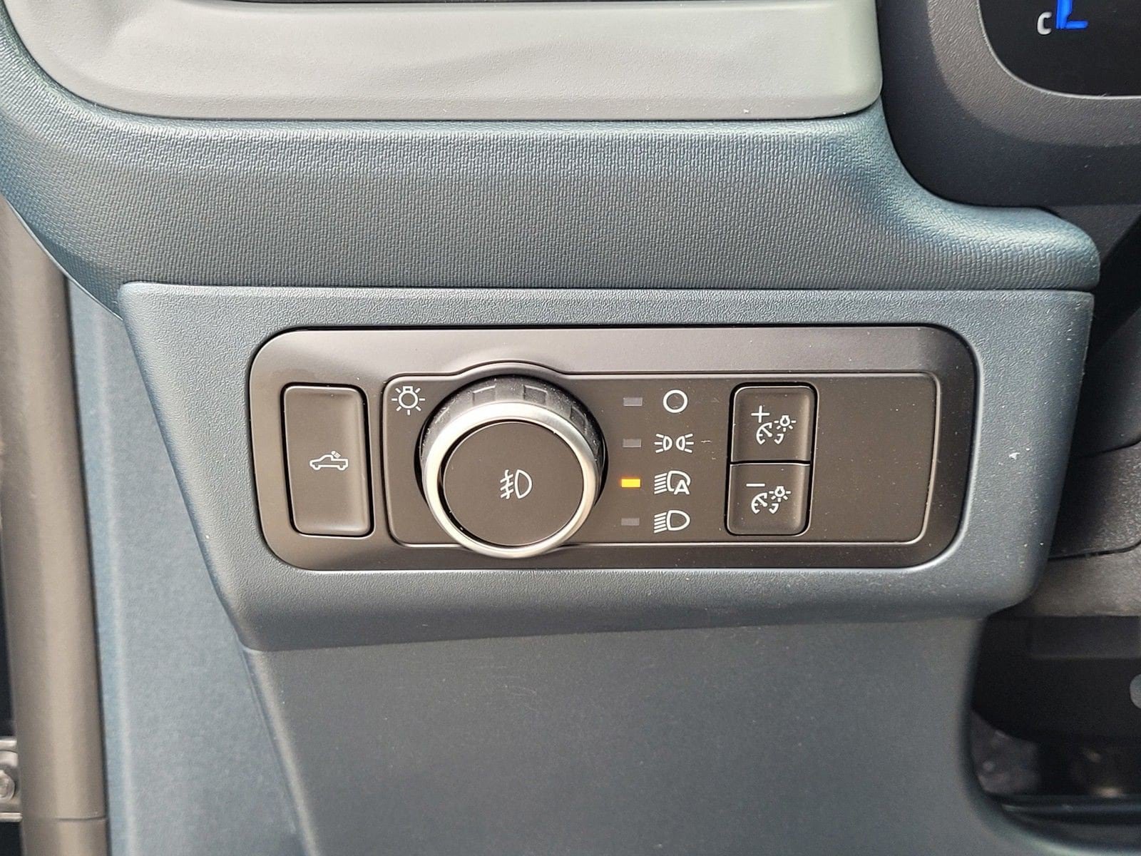 New 2026 Ford Maverick Lobo AWD/4WD image 15