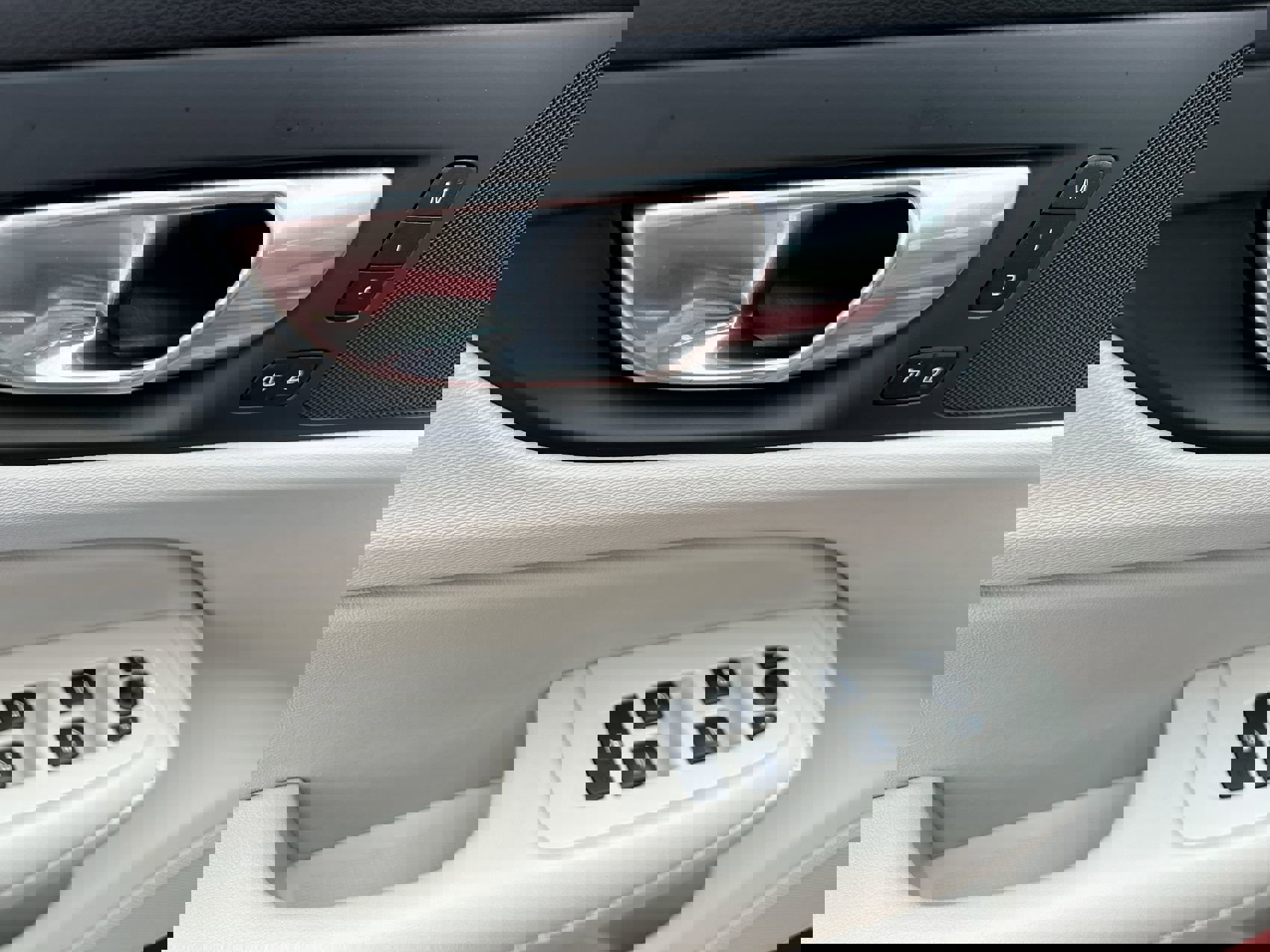 Used 2024 Volvo S60 B5 Core image 13