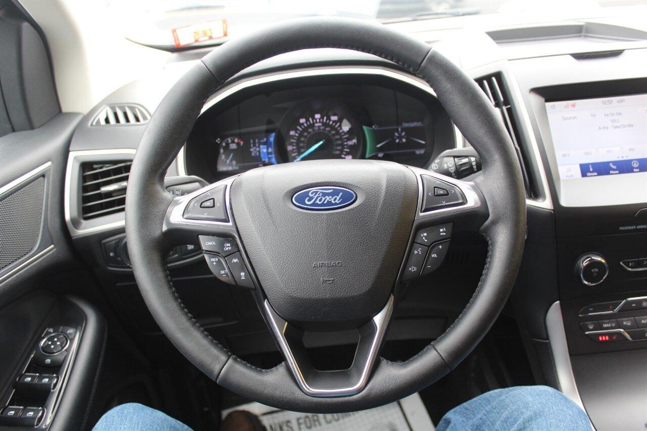Used 2020 Ford Edge SEL w/ Convenience Package AWD/4WD image 6