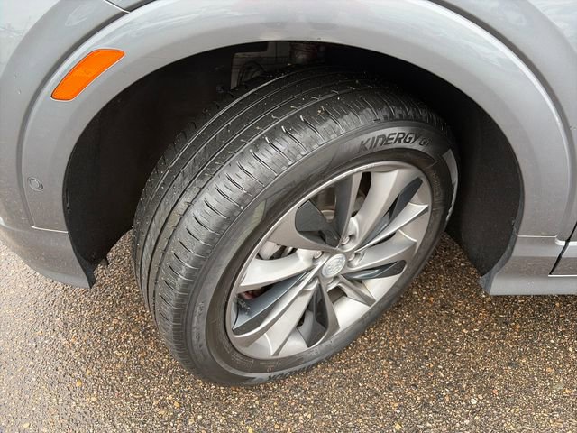 Used 2021 Buick Encore GX Essence w/ Advanced Technology Package AWD/4WD image 18