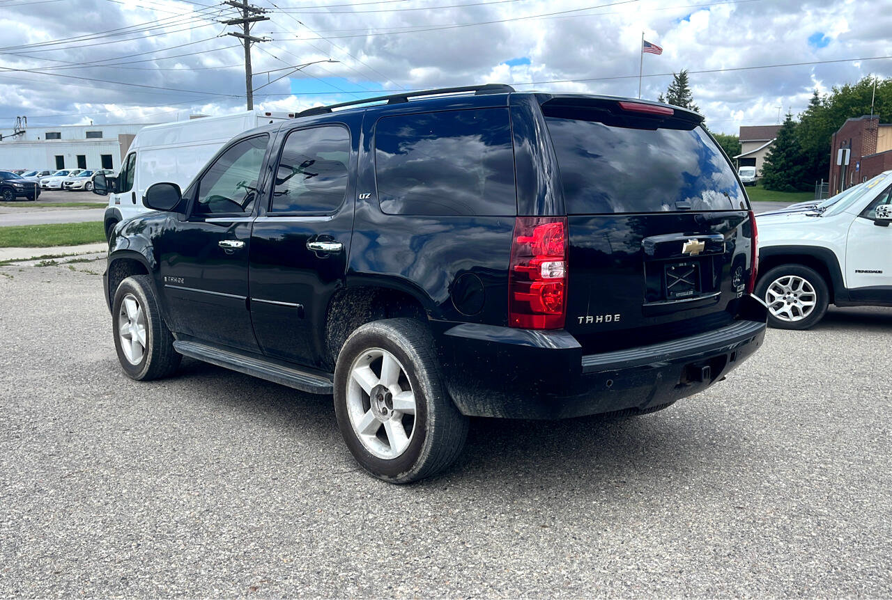 Used 2007 Chevrolet Tahoe LTZ w/ LTZ Preferred Equipment Group image 3