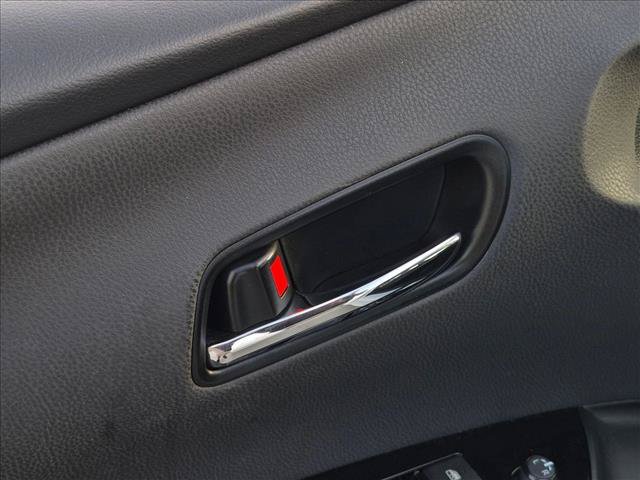 Certified 2022 Toyota Prius FWD image 13