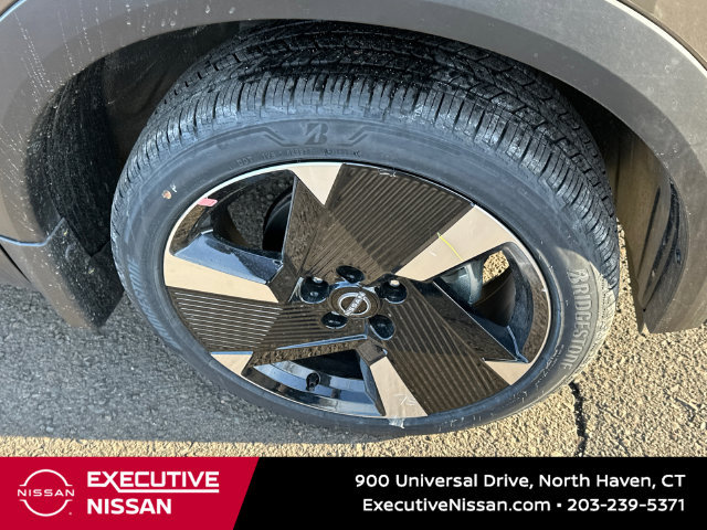 New 2026 Nissan Kicks SR w/ Cold Weather Package AWD/4WD image 7