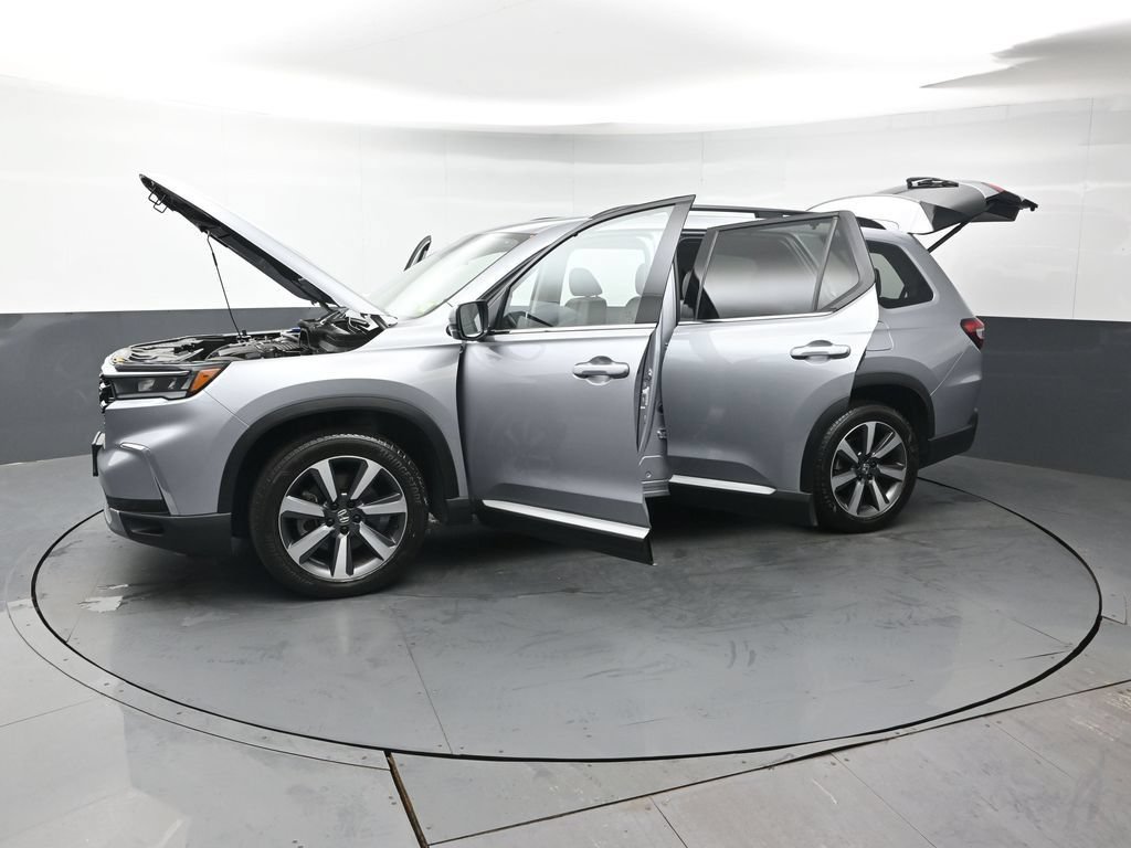 Certified 2025 Honda Pilot Touring image 51