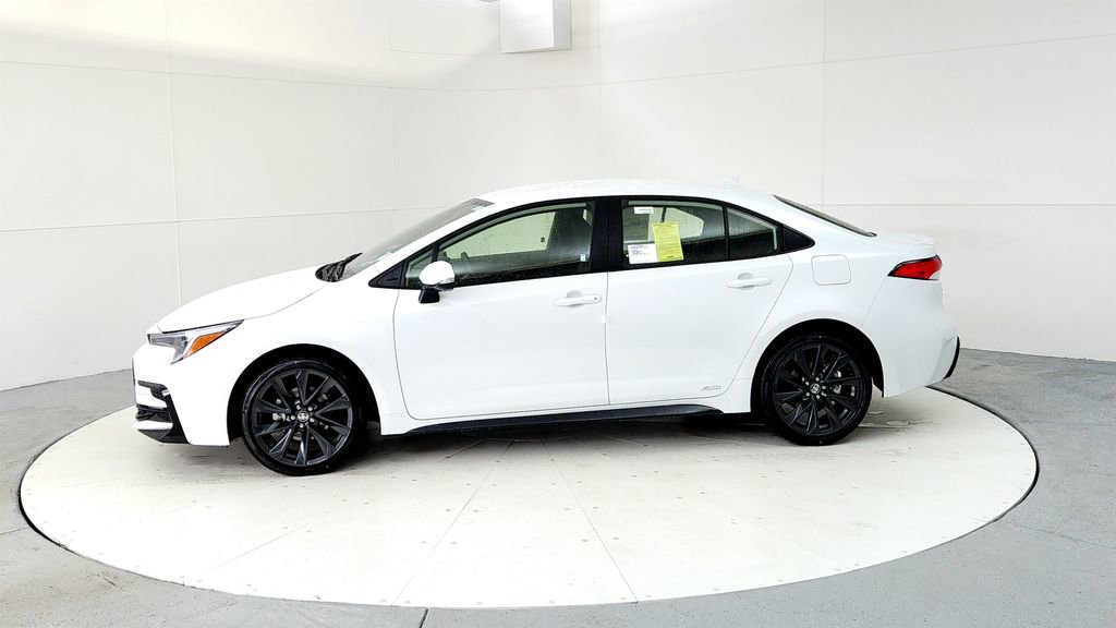 New 2026 Toyota Corolla SE AWD/4WD image 3