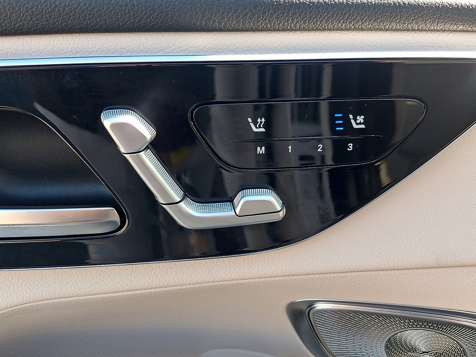 Certified 2026 Mercedes-Benz GLC 300 4MATIC image 26