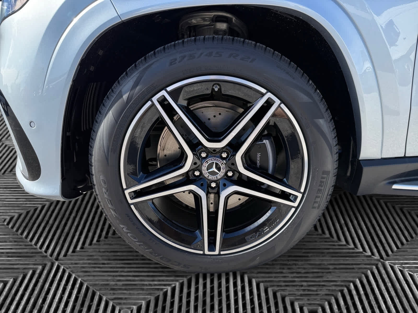 New 2026 Mercedes-Benz GLS 450 4MATIC image 9