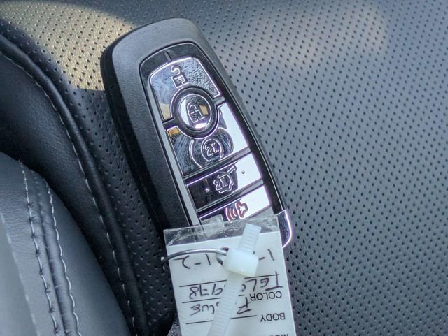 New 2026 Lincoln Navigator Reserve w/ Jet Appearance Package image 29