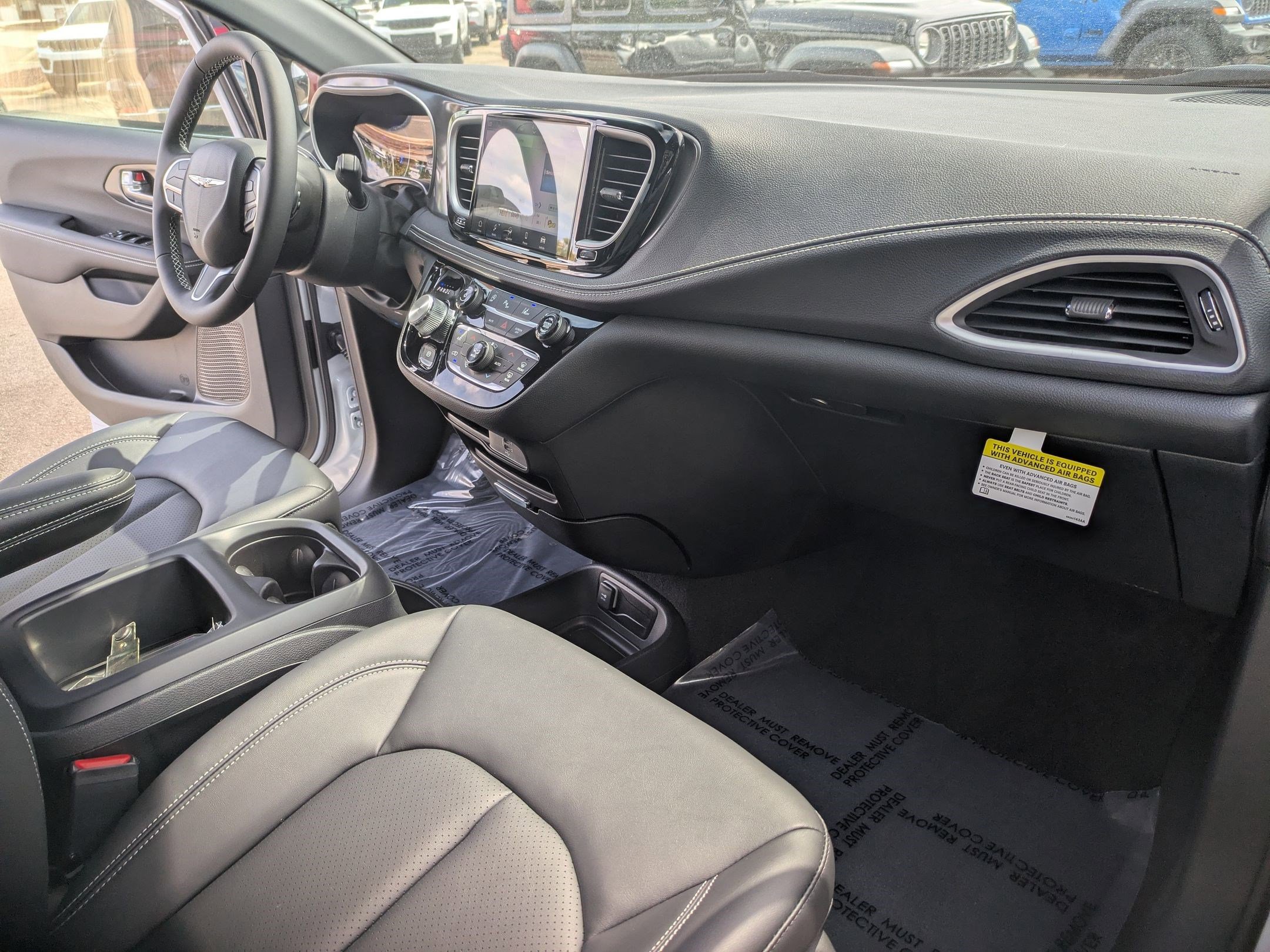 New 2026 Chrysler Pacifica Select image 20