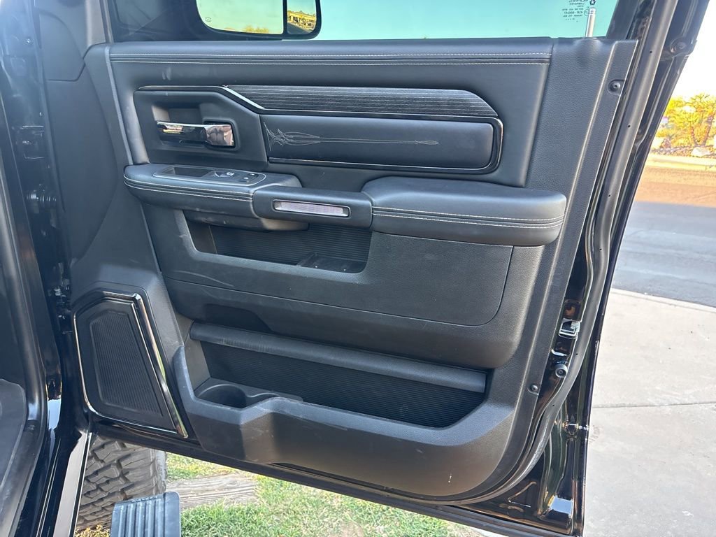 Used 2022 RAM 3500 Limited image 32