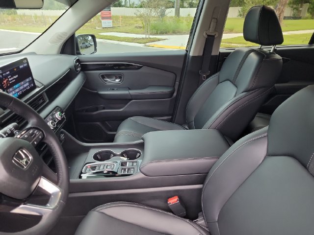 Used 2025 Honda Pilot EX-L image 19