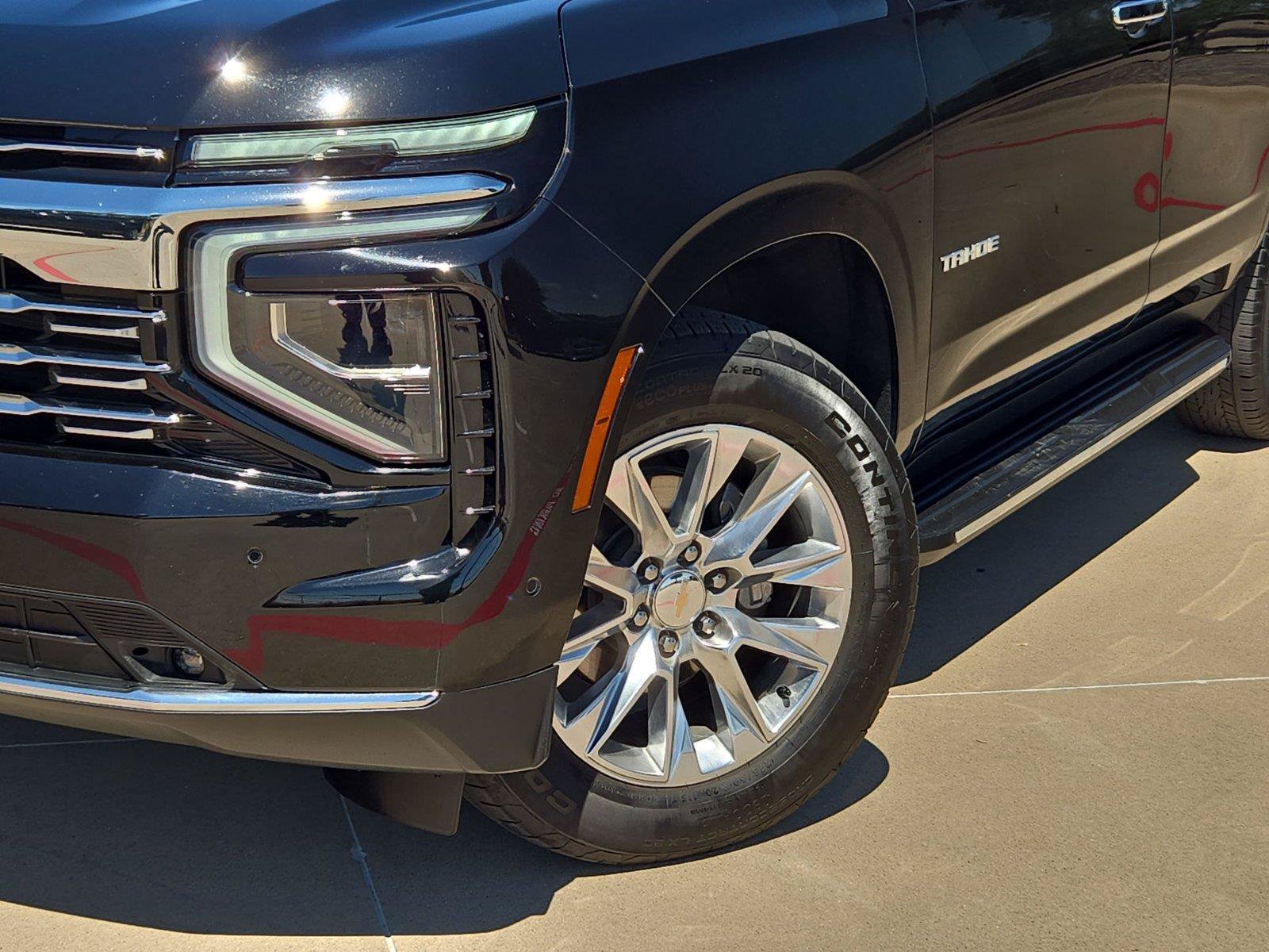 Used 2025 Chevrolet Tahoe Premier AWD/4WD image 7