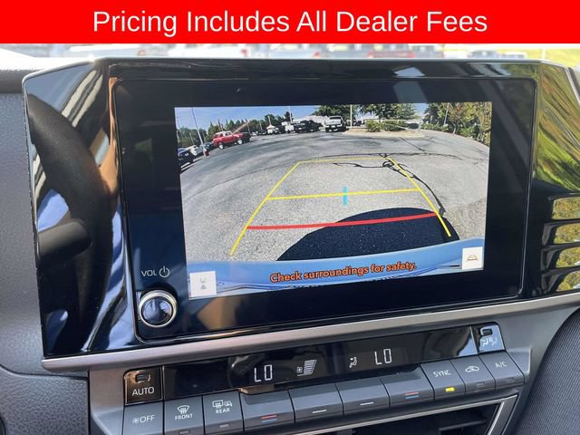 Used 2025 Toyota Camry LE FWD image 31