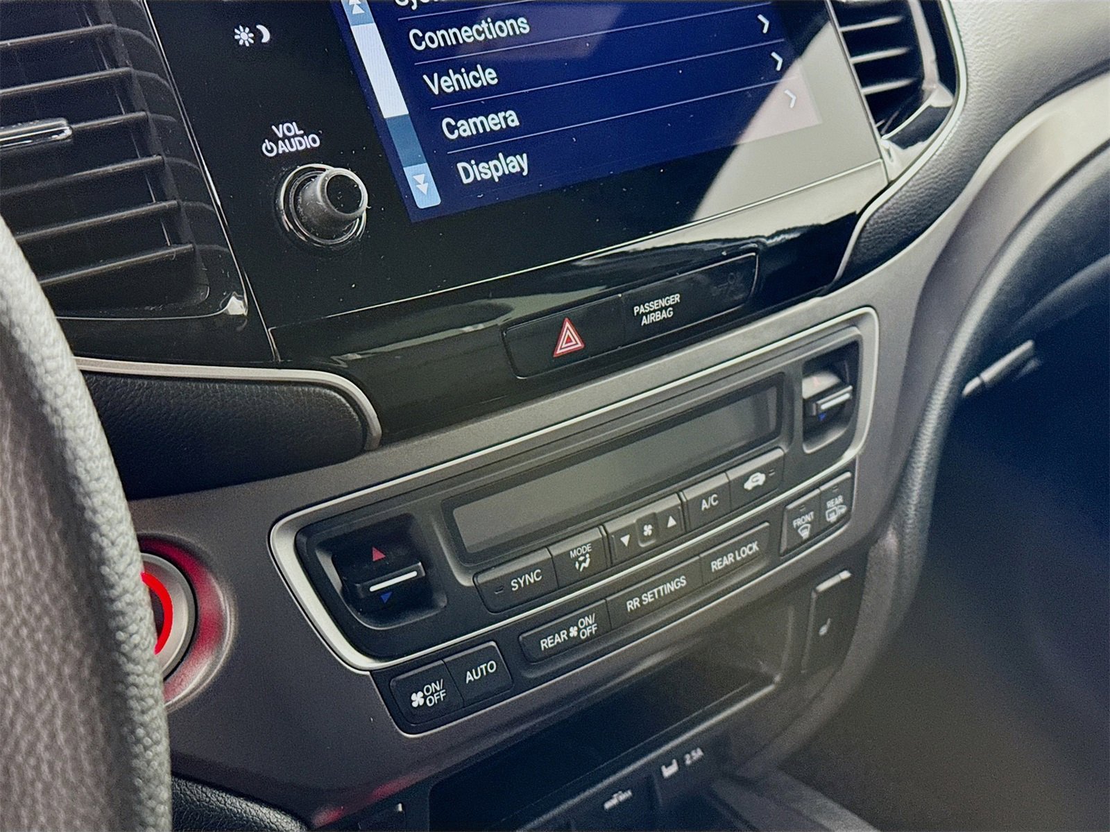 Used 2022 Honda Pilot Sport image 9