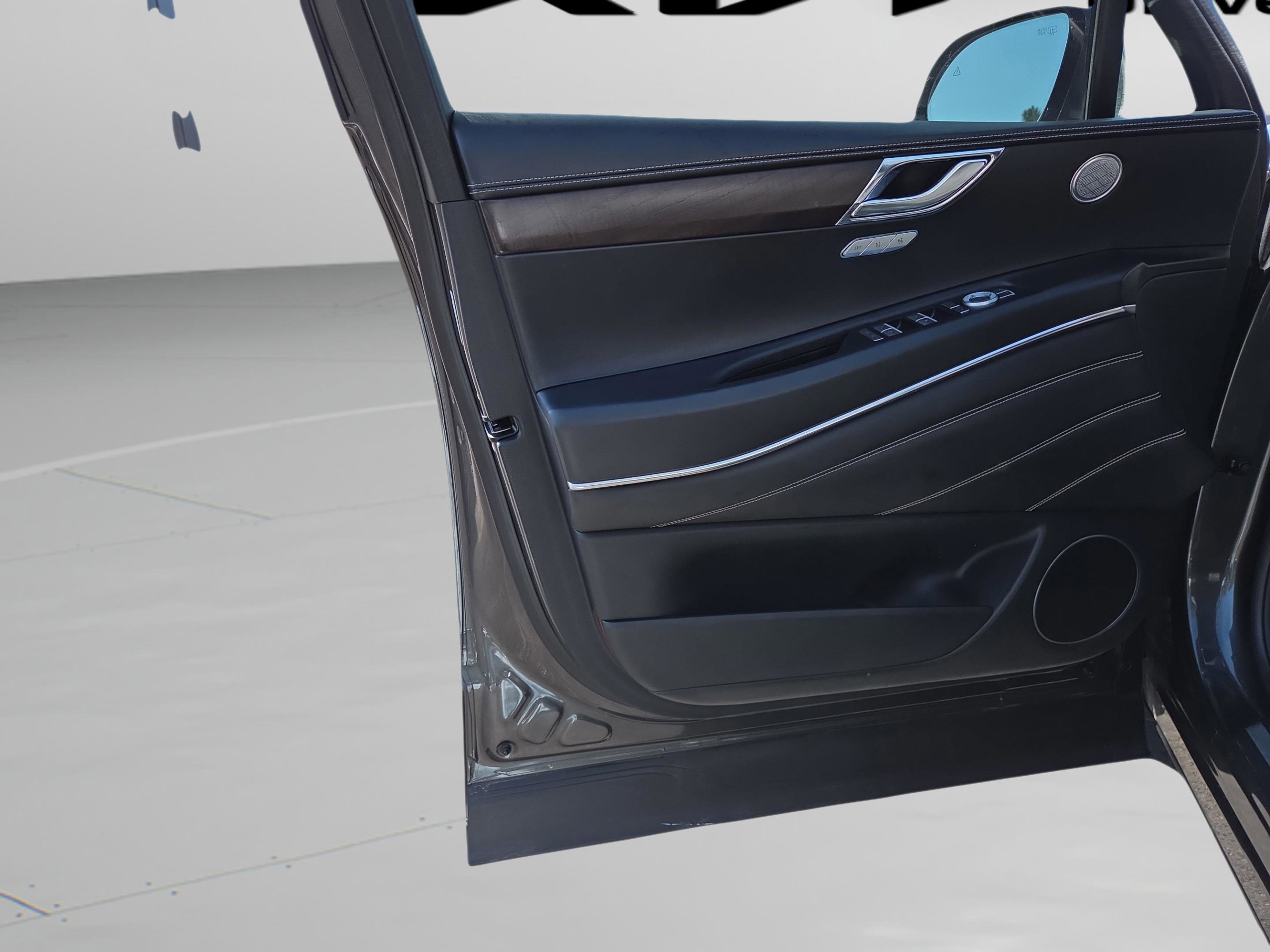 Used 2024 Genesis GV80 2.5T image 28