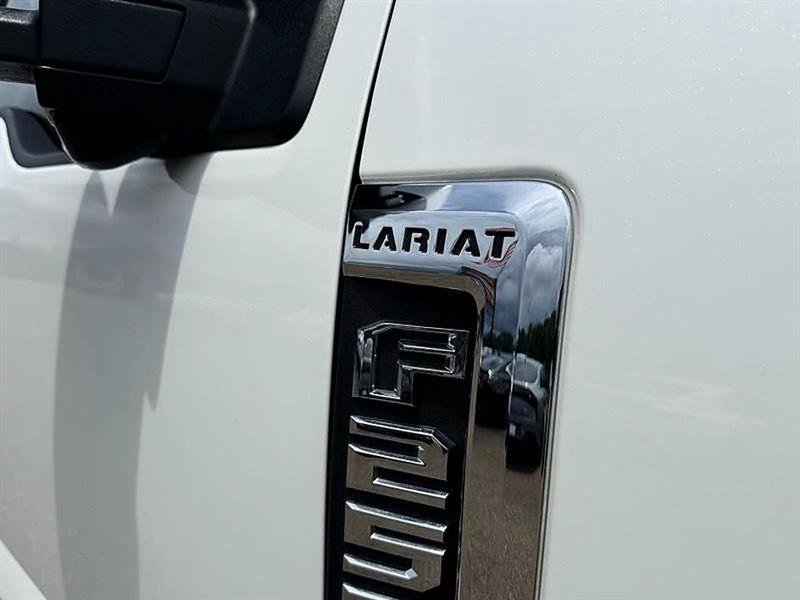 Used 2020 Ford F250 Lariat w/ Lariat Ultimate Package AWD/4WD image 13