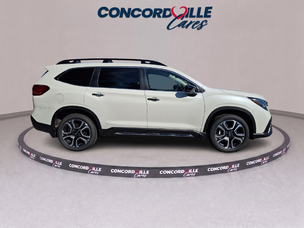 Used 2026 Subaru Ascent Touring w/ Popular Package #1 AWD/4WD image 8