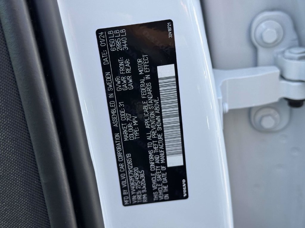Certified 2024 Volvo XC90 B6 Plus AWD/4WD image 16