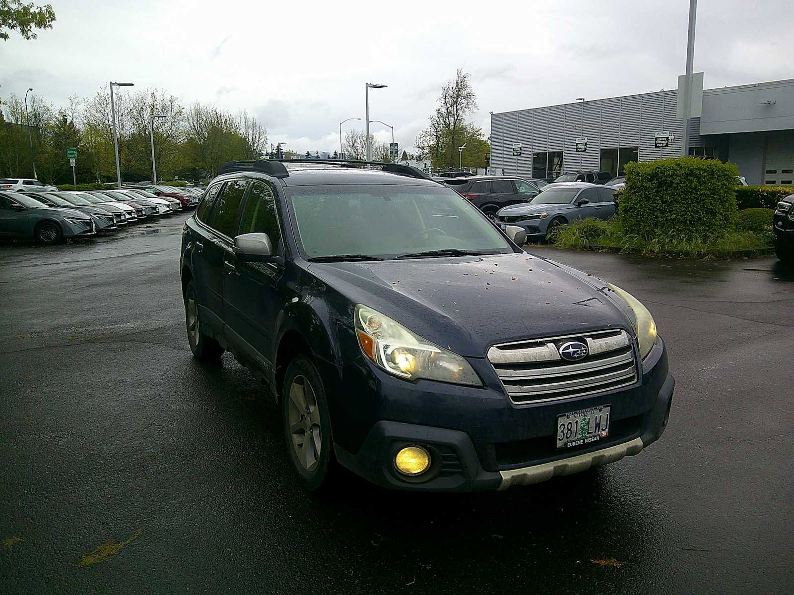 Used 2014 Subaru Outback 2.5i Limited AWD/4WD image 7