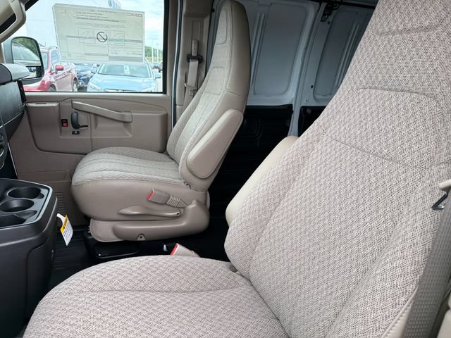 New 2026 GMC Savana 2500 w/ Driver Convenience Package RWD image 18