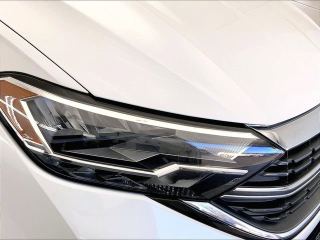 Used 2023 Volkswagen Jetta SE w/ Panoramic Sunroof Package image 28