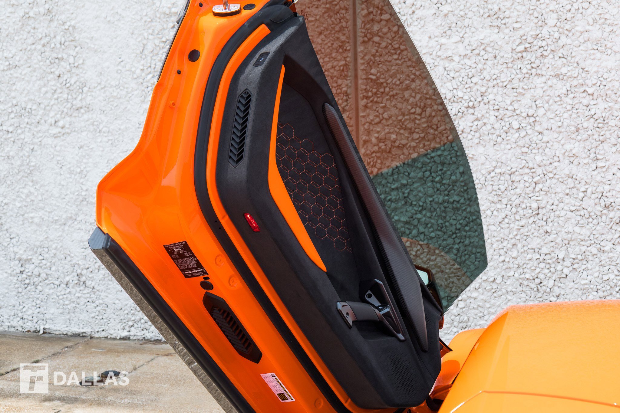 Used 2024 Lamborghini Revuelto AWD/4WD image 27