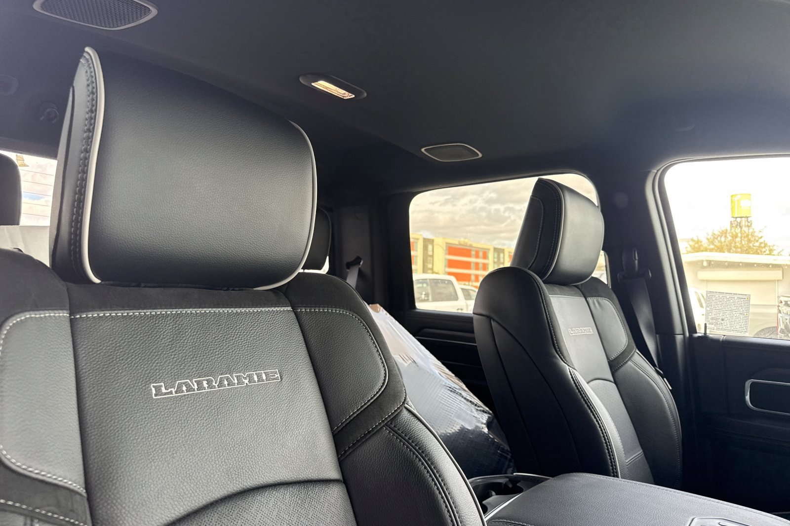 New 2027 RAM 3500 Laramie AWD/4WD image 15