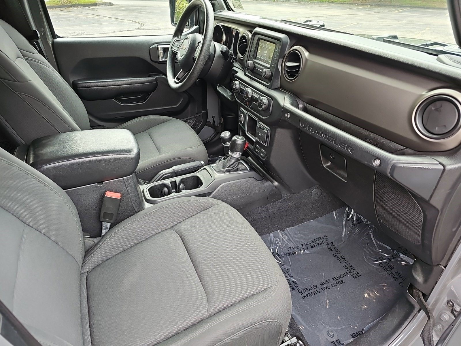 Used 2018 Jeep Wrangler Unlimited Sport AWD/4WD image 11