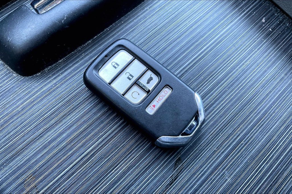 Used 2017 Honda Pilot Touring image 33