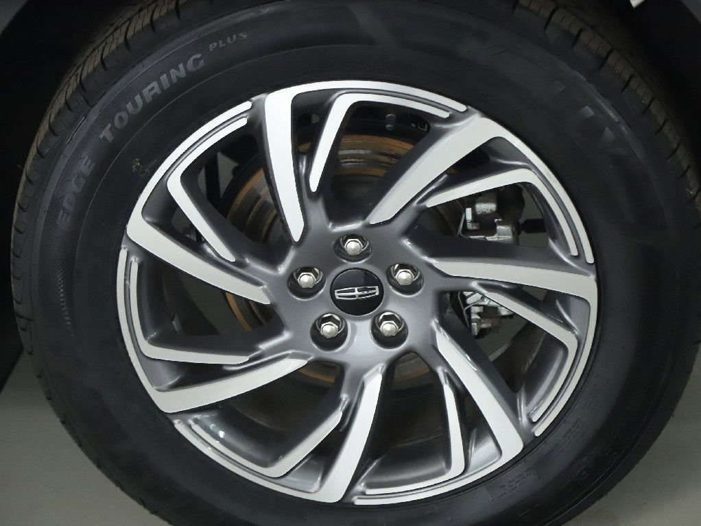 Certified 2023 Lincoln Corsair AWD w/ Equipment Group 101A image 38