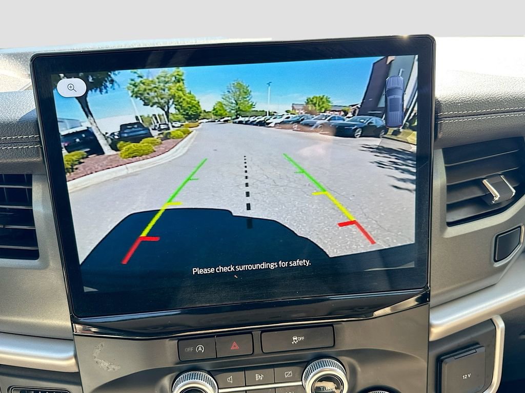 Used 2024 Ford Expedition XLT image 16