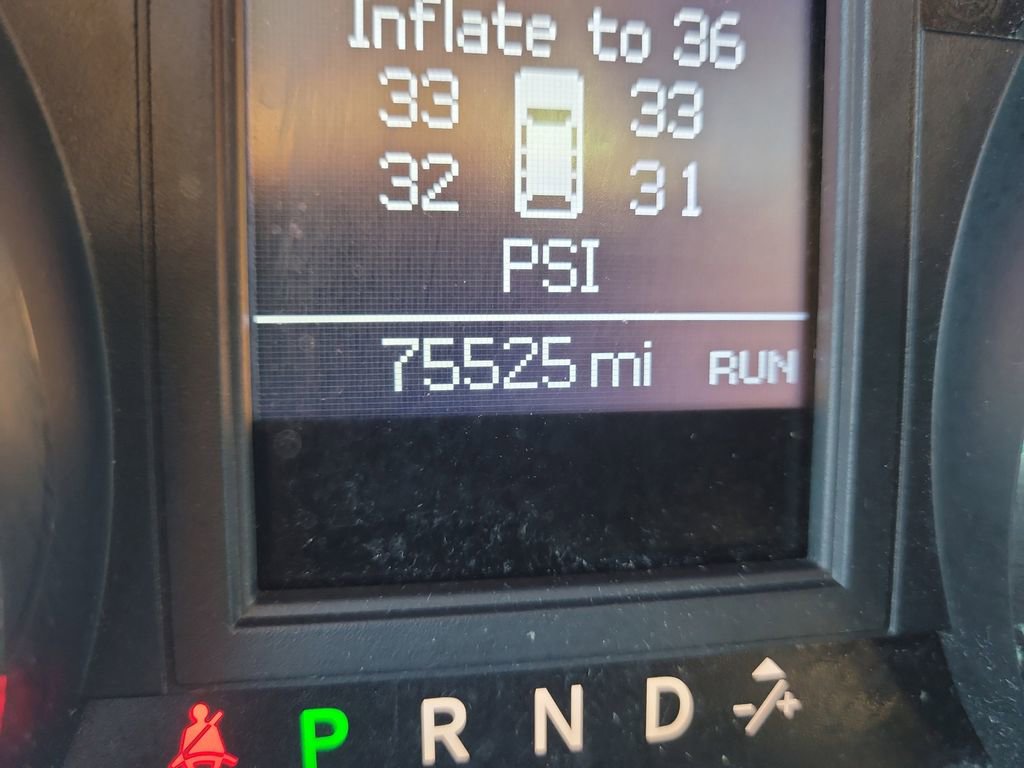 Used 2013 Chrysler Town & Country Limited w/ Luxury Group image 30