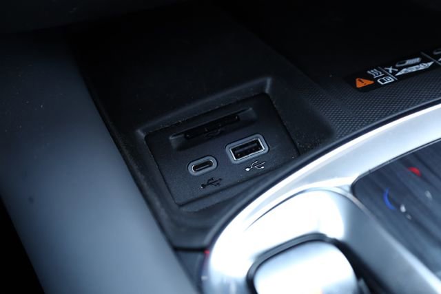 Used 2023 Buick Enclave Essence w/ Experience Buick Package image 24