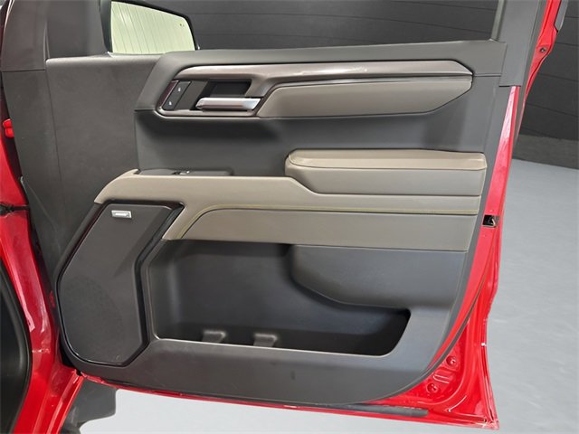 Used 2024 Chevrolet Silverado 1500 ZR2 w/ Technology Package image 34