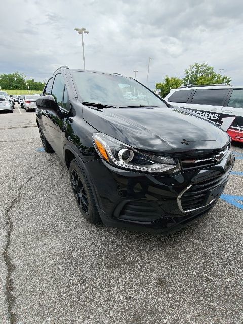 Used 2022 Chevrolet Trax LT w/ Midnight Edition AWD/4WD image 20