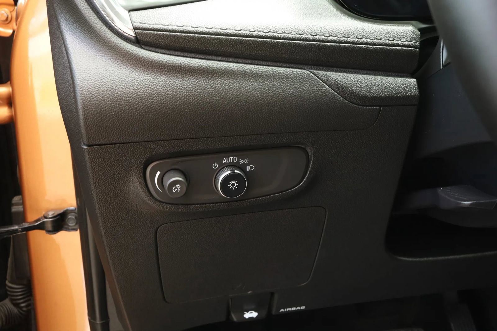 Used 2025 Buick Encore GX Preferred w/ Advanced Technology Package AWD/4WD image 19