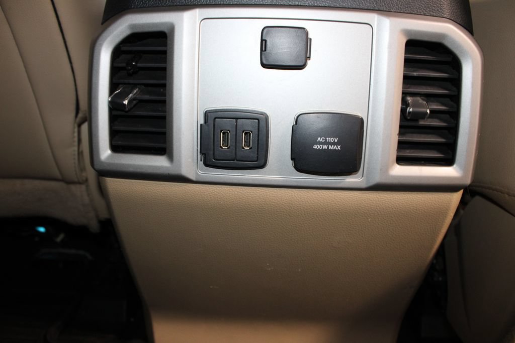 Used 2019 Ford F250 Lariat w/ Lariat Ultimate Package AWD/4WD image 32