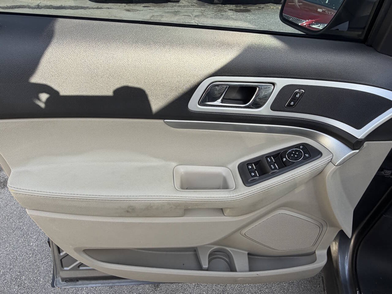 Used 2013 Ford Explorer XLT FWD image 9