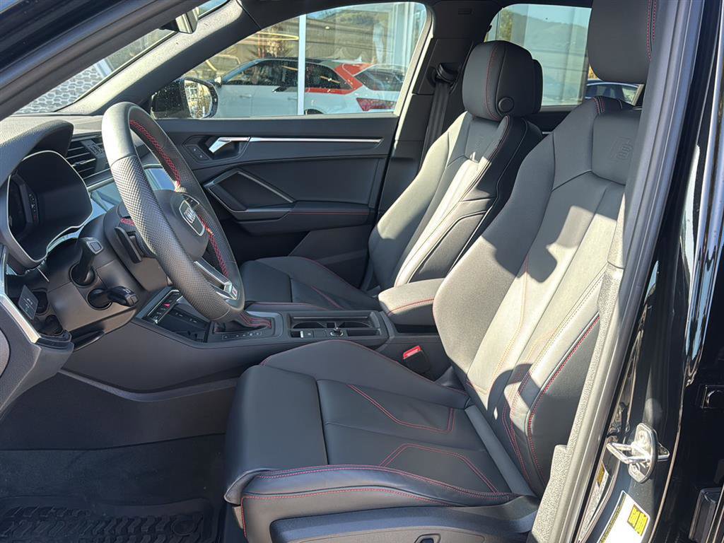 Used 2025 Audi Q3 2.0T Premium Plus w/ Premium Plus Package image 13