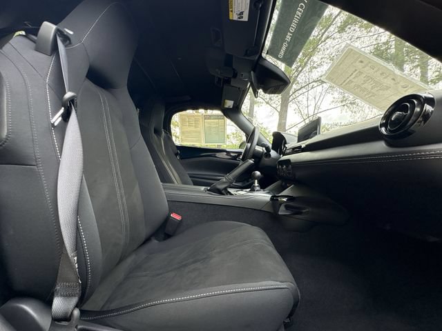 Certified 2025 MAZDA MX-5 Miata Club RWD image 27